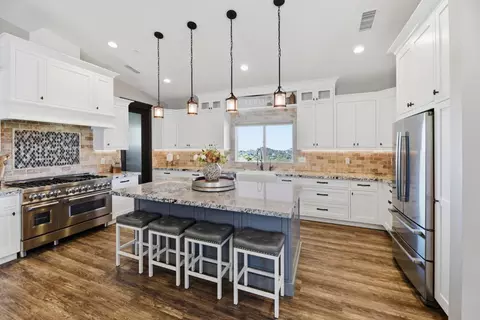 Kitchen - 1457 Star Valley Rd, Alpine, CA 91901 photo 1 of 8