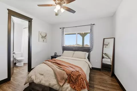 Bedroom - 1457 Star Valley Rd, Alpine, CA 91901 photo 4 of 7