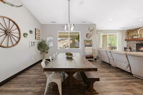 Dining - 1457 Star Valley Rd, Alpine, CA 91901 photo 2 of 2