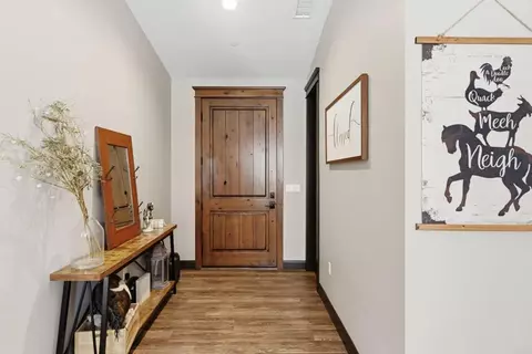 Entry Way - 1457 Star Valley Rd, Alpine, CA 91901 photo 5 of 6