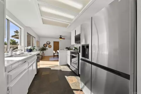 Kitchen - 23530 Carmena Rd, Ramona, CA 92065 photo 2 of 4