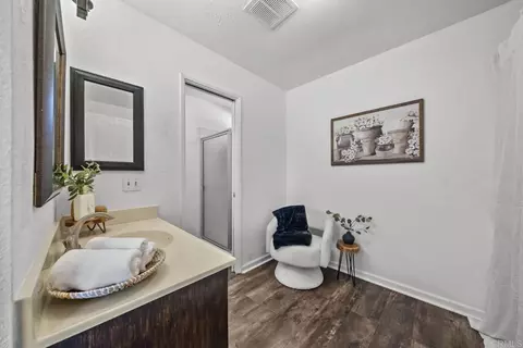 Bath - 23530 Carmena Rd, Ramona, CA 92065 photo 2 of 2