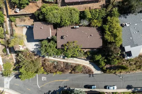 View/Area - 4383 Canterbury Dr, La Mesa, CA 91941 photo 2 of 12