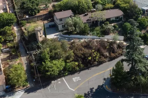View/Area - 4383 Canterbury Dr, La Mesa, CA 91941 photo 5 of 12
