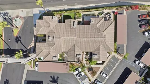 View/Area - 2708 Lake Pointe Dr #212, Spring Valley, CA 91977 photo 3 of 4