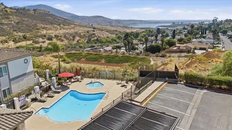 View/Area - 2708 Lake Pointe Dr #212, Spring Valley, CA 91977 photo 4 of 4