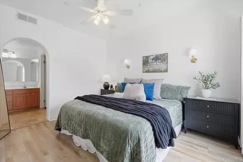 Bedroom - 2708 Lake Pointe Dr #212, Spring Valley, CA 91977 photo 3 of 4