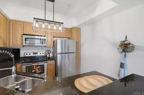 Kitchen - 2708 Lake Pointe Dr #212, Spring Valley, CA 91977 photo 2 of 3