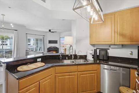 Kitchen - 2708 Lake Pointe Dr #212, Spring Valley, CA 91977 photo 3 of 3