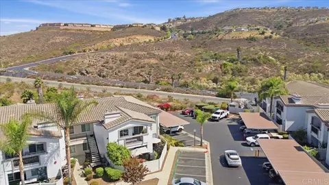 View/Area - 2708 Lake Pointe Dr #212, Spring Valley, CA 91977 photo 1 of 4
