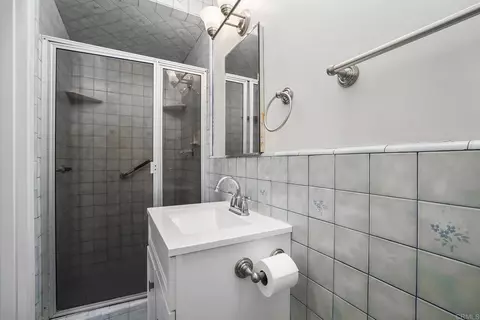 Bath - 5840 Jan Dr, La Mesa, CA 91942 photo 2 of 2