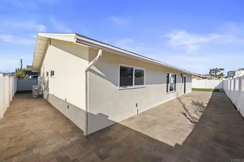Exterior - 1199 E Washington Ave, El Cajon, CA 92019 photo 6 of 8