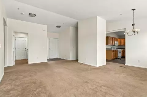 Living - 18453 Ramona View Dr, Ramona, CA 92065 photo 7 of 8