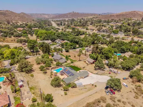 View/Area - 3120 Florence, Spring Valley, CA 91978 photo 6 of 8