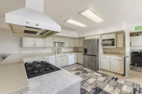Kitchen - 12221 Rockstream Rd, Lakeside, CA 92040 photo 1 of 4