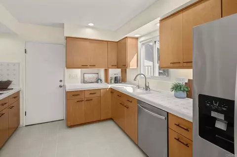Kitchen - 4096 Yale Ave, La Mesa, CA 91941 photo 3 of 4