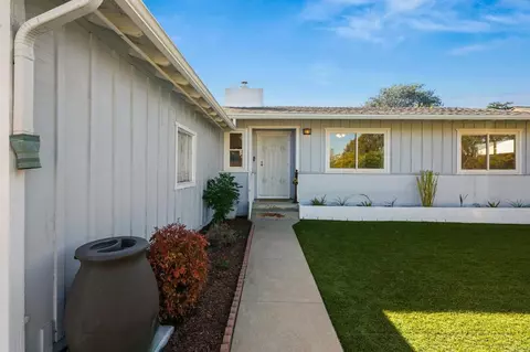 Exterior - 4096 Yale Ave, La Mesa, CA 91941 photo 3 of 7