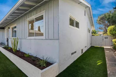 Exterior - 4096 Yale Ave, La Mesa, CA 91941 photo 6 of 7