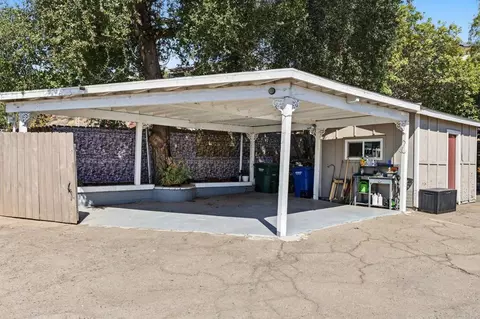 Exterior - 4135 N Cordoba Ave, Spring Valley, CA 91977 photo 4 of 14