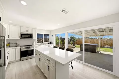 8631 Lepus Rd, San Diego, CA 92126