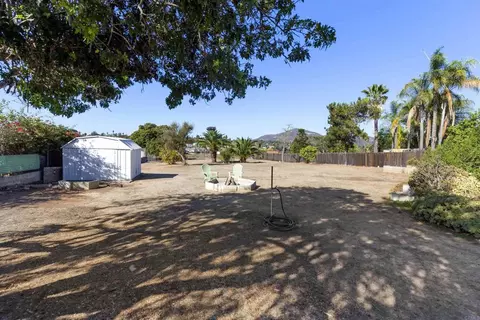 Exterior - 1176 Rippey St, El Cajon, CA 92020 photo 11 of 14