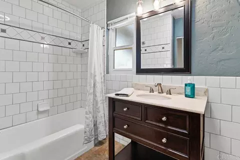 Bath - 1176 Rippey St, El Cajon, CA 92020 photo 4 of 5