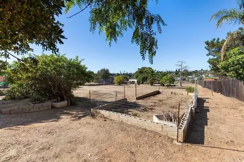 Exterior - 1176 Rippey St, El Cajon, CA 92020 photo 6 of 14