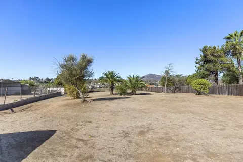 Exterior - 1176 Rippey St, El Cajon, CA 92020 photo 10 of 14