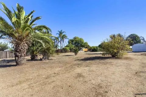 Exterior - 1176 Rippey St, El Cajon, CA 92020 photo 9 of 14