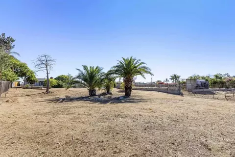 Exterior - 1176 Rippey St, El Cajon, CA 92020 photo 8 of 14