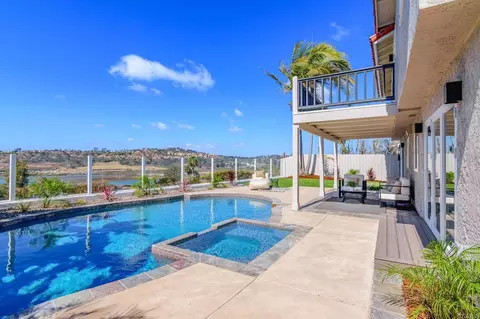 Exterior - 741 Santa Olivia, Solana Beach, CA 92075 photo 3 of 5