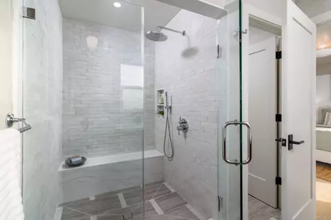 Bath - 741 Santa Olivia, Solana Beach, CA 92075 photo 2 of 5