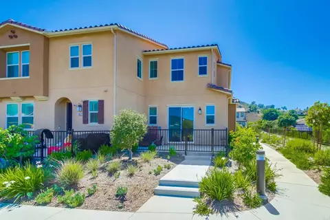 Exterior - 10541 Graphite St, Spring Valley, CA 91977 photo 6 of 10