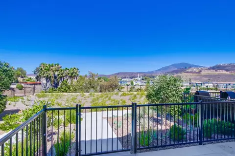 Exterior - 10541 Graphite St, Spring Valley, CA 91977 photo 4 of 10