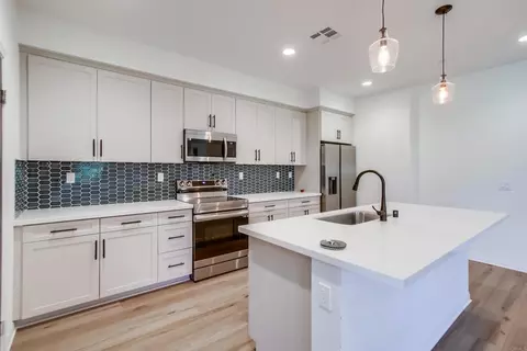 Kitchen - 10541 Graphite St, Spring Valley, CA 91977 photo 1 of 5