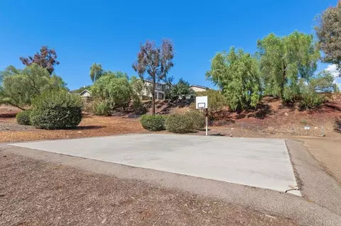 Exterior - 13239 Saddle Ridge Rd, Lakeside, CA 92040 photo 10 of 12