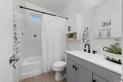 Bath - 13239 Saddle Ridge Rd, Lakeside, CA 92040 photo 2 of 2