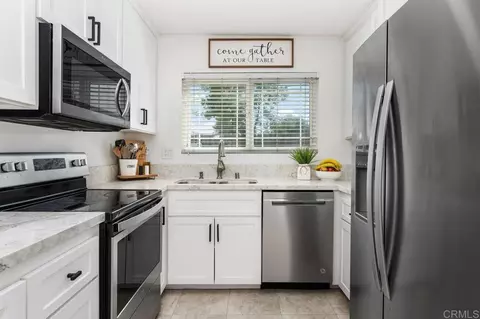 Kitchen - 13239 Saddle Ridge Rd, Lakeside, CA 92040 photo 3 of 3