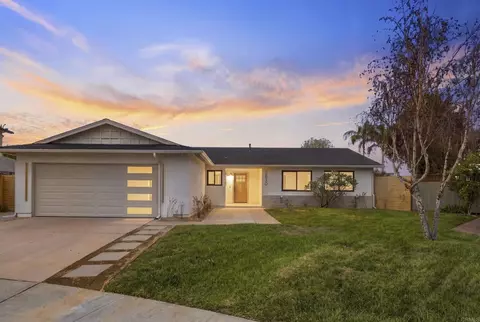 Exterior - 3850 Trieste Dr, Carlsbad, CA 92010 photo 12 of 14