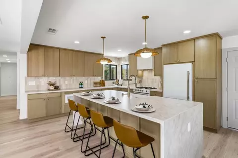 Kitchen - 3850 Trieste Dr, Carlsbad, CA 92010 photo 3 of 5