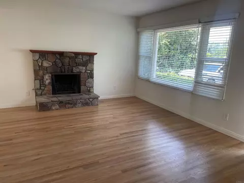 Living - 10507 Don Pico Rd, Spring Valley, CA 91978 photo 4 of 5
