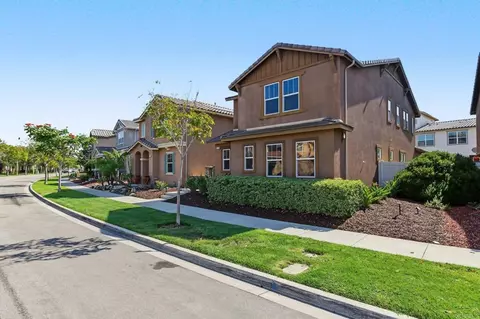 Exterior - 1240 Pershing Rd, Chula Vista, CA 91913 photo 3 of 13