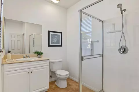 Bath - 1240 Pershing Rd, Chula Vista, CA 91913 photo 1 of 4