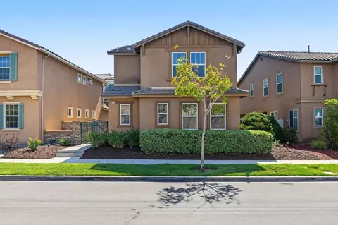 Exterior - 1240 Pershing Rd, Chula Vista, CA 91913 photo 4 of 13