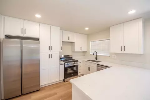 Kitchen - 1404 Jefferson Ave, Escondido, CA 92027 photo 5 of 9