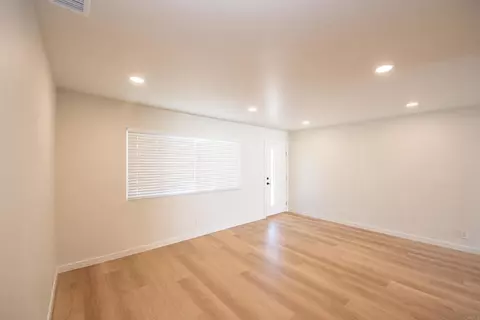 Living - 1404 Jefferson Ave, Escondido, CA 92027 photo 4 of 15