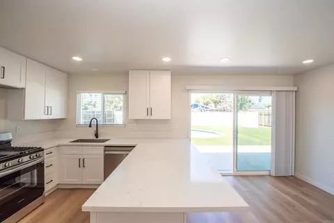 Kitchen - 1404 Jefferson Ave, Escondido, CA 92027 photo 9 of 9