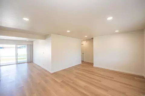 Living - 1404 Jefferson Ave, Escondido, CA 92027 photo 8 of 15