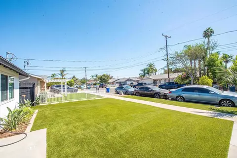 Exterior - 1404 Jefferson Ave, Escondido, CA 92027 photo 9 of 10