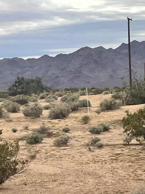 Summerset Road, Newberry Springs, CA 92365